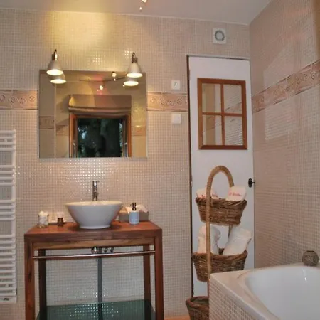 Alojamento de Acomodação e Pequeno-almoço D'hôtes La Petite Flambée 3*